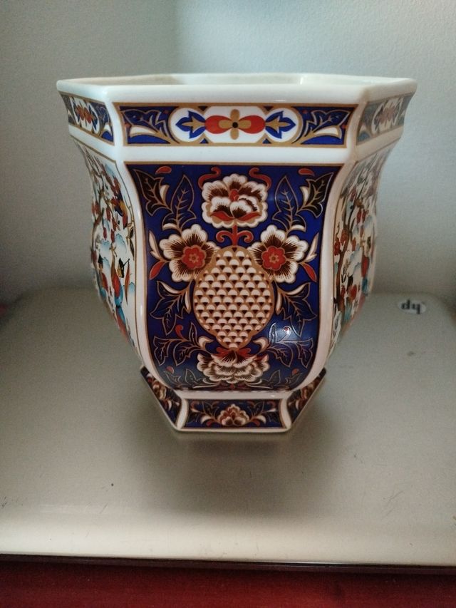 Jarrón de porcelana