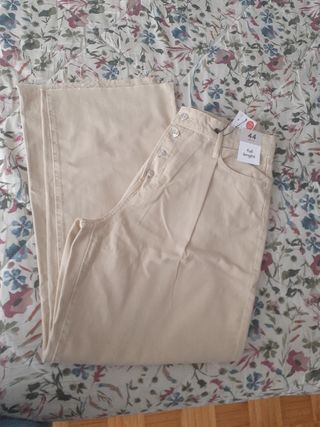 Pantalón vaquero claro