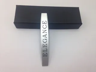 EMBLEMA LATERAL ELEGANCE MATE