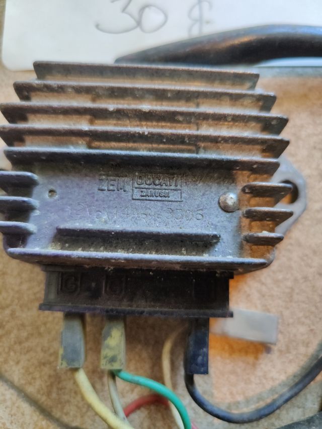 Regolatore elettronico del modulo Vespa