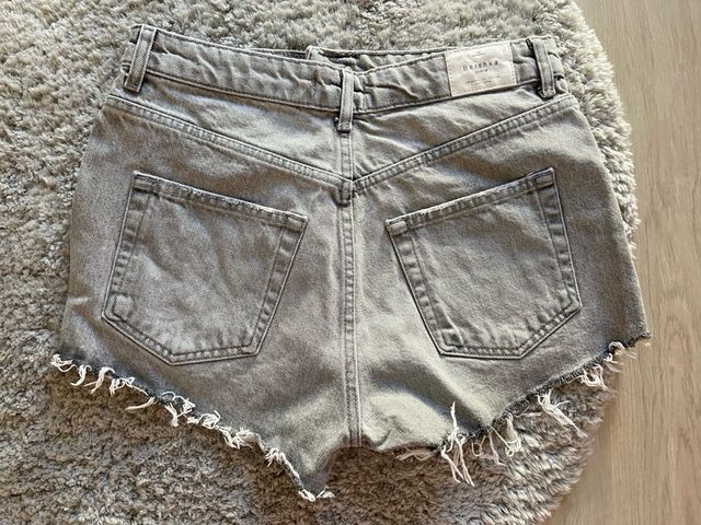 Short bershka