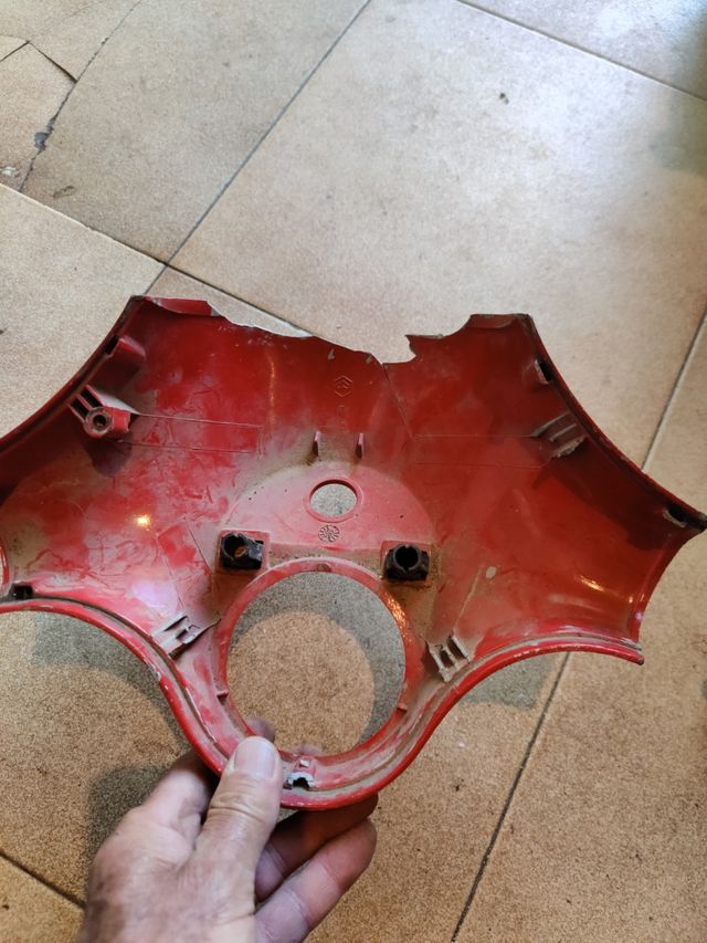 Coperchio manubrio leggero per Vespa 200