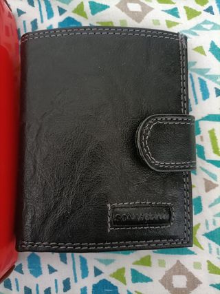 Portafoglio Sovrani in pelle nera