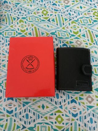 Portafoglio Sovrani in pelle nera