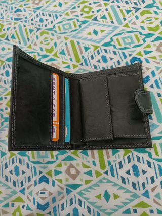 Portafoglio Sovrani in pelle nera