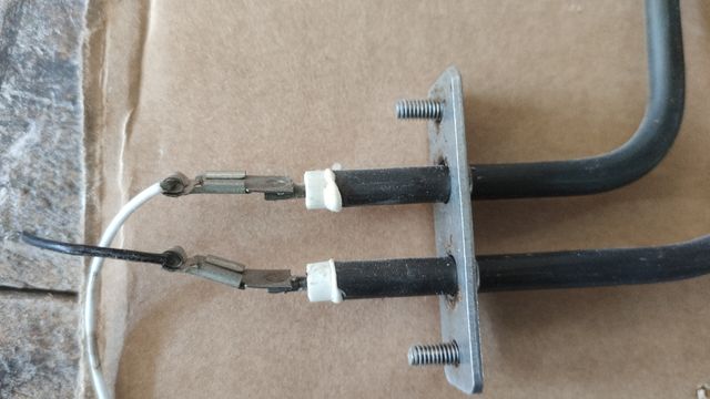 Resistencias, horno, grande y pequeña.