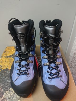 Botas Zamberland Cramponables T39 nuevas 