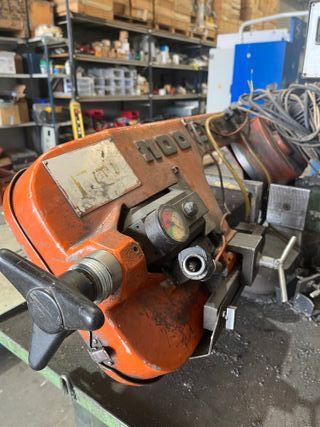 SIERRA DE CINTA FAT 250 PARA METAL OCASION