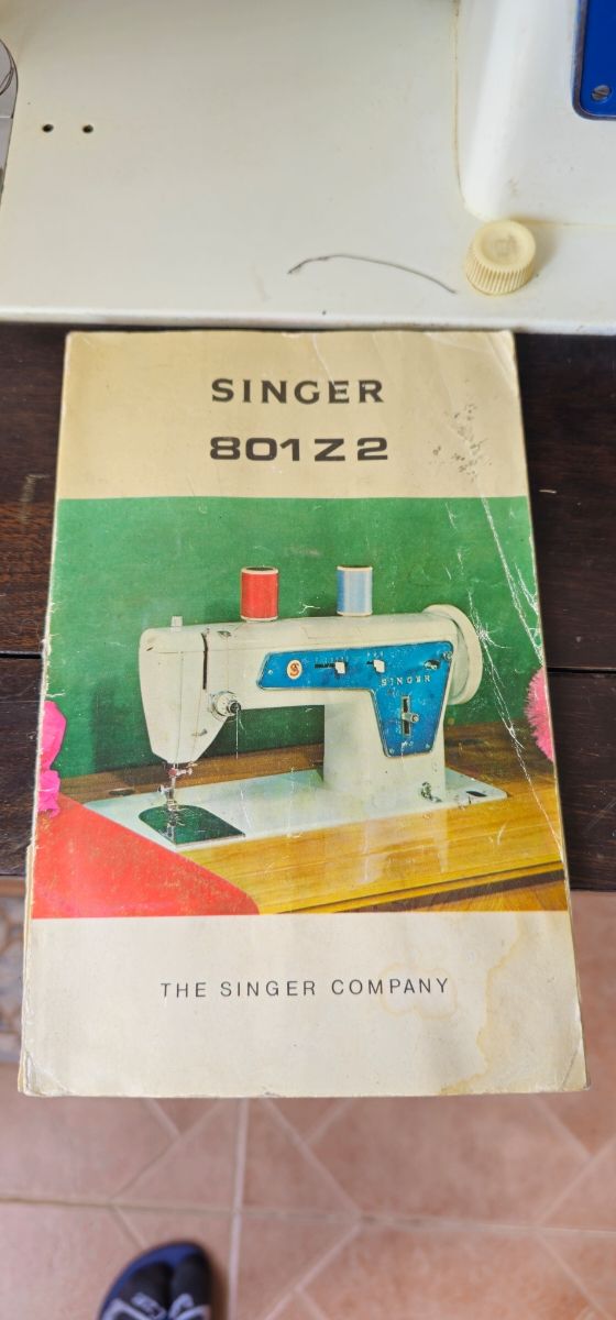 Maquina coser Singer