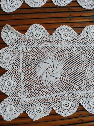 Due centrotavola uncinetto vintage n