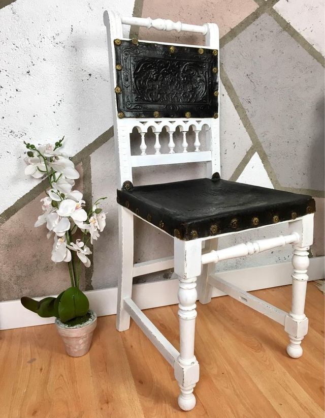 Silla decorativa antigua 