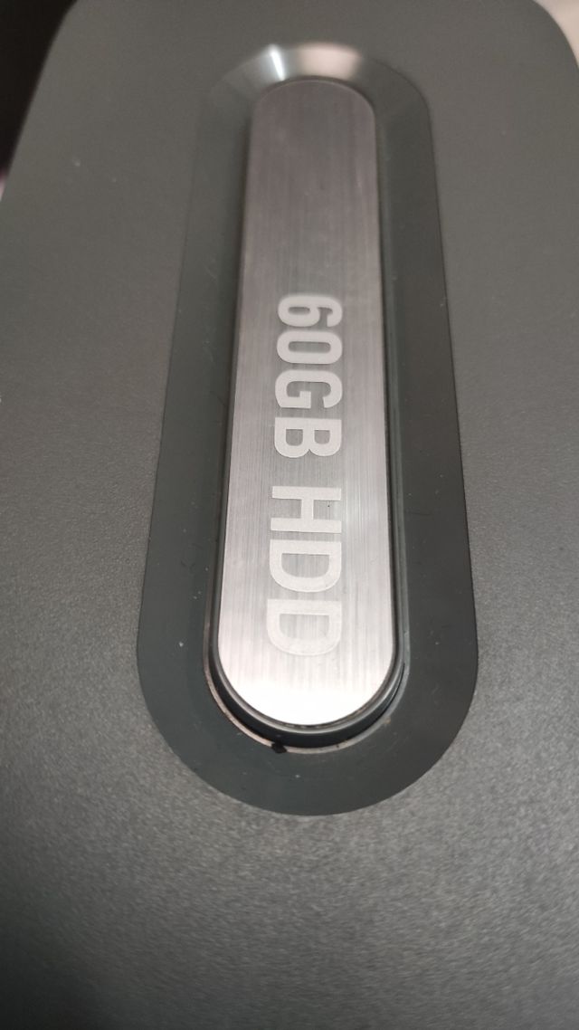 Pacchetto Xbox 360 + controller + giochi. Da riparare.