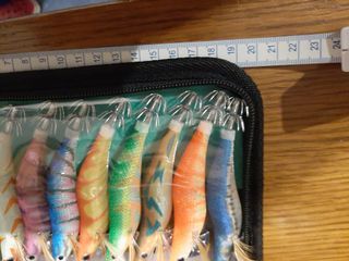Lote de 10 señuelos de pesca sin estrenar 