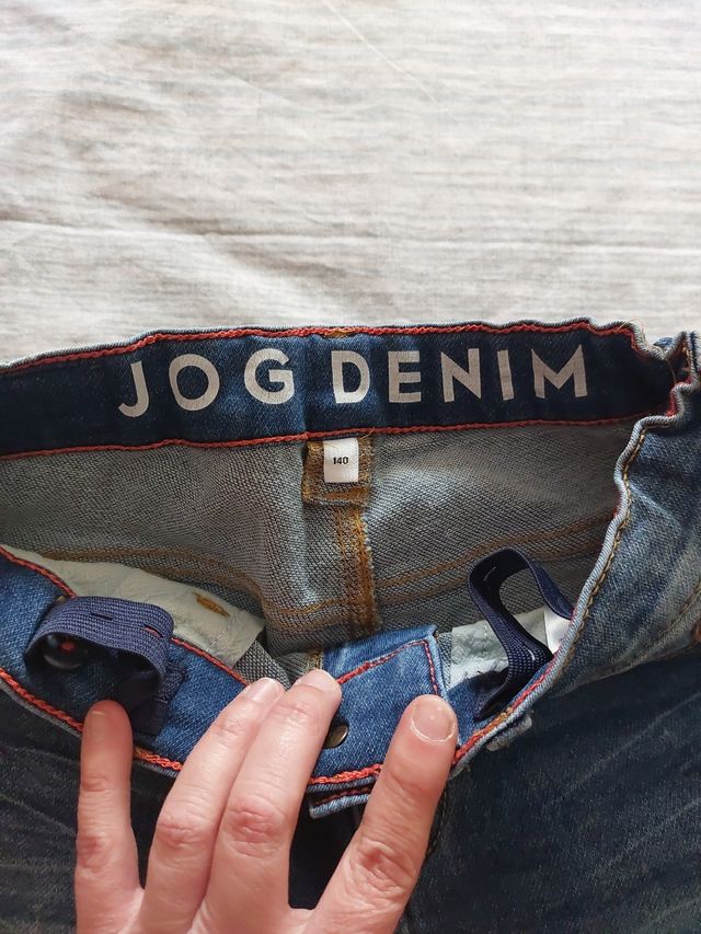 Dos vaqueros cortos niño de 9/10 años. 