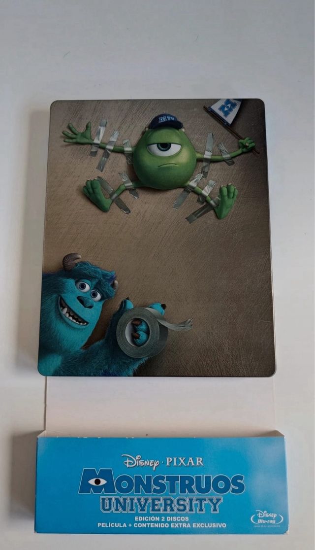 Monstruos University steelbook disney