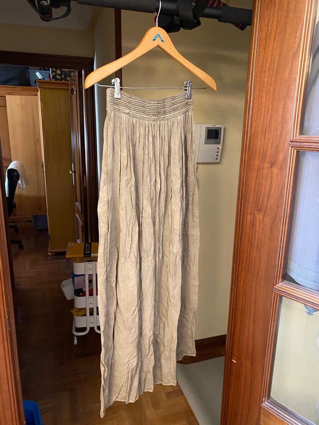 Falda larga beige