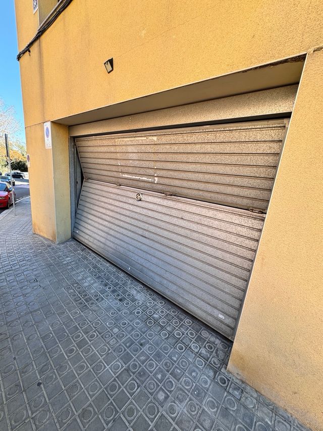 Parking, porton , garage