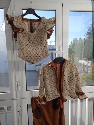 traje de gitana super elegante y precioso