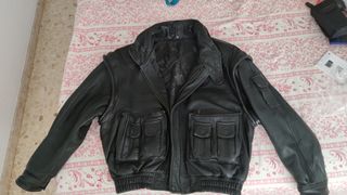 Cazadora de hombre de piel
