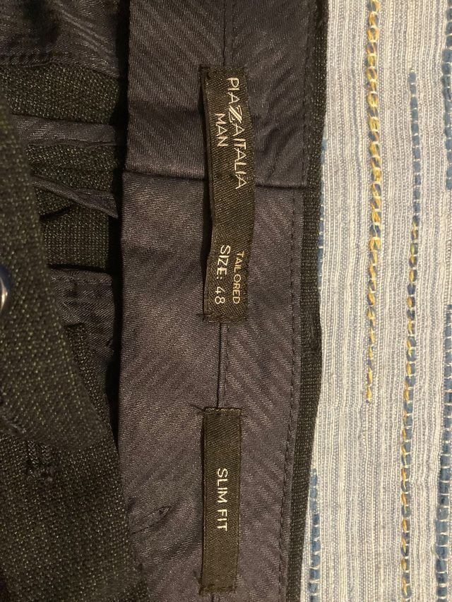 Pantolone nuovo con etichetta