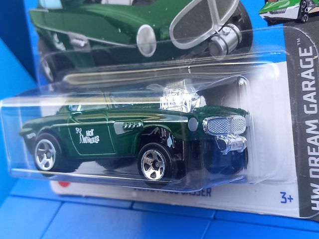 Hot wheels volvo p1800 gasser