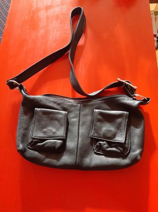 Bolso gondoĺa cuero negro
