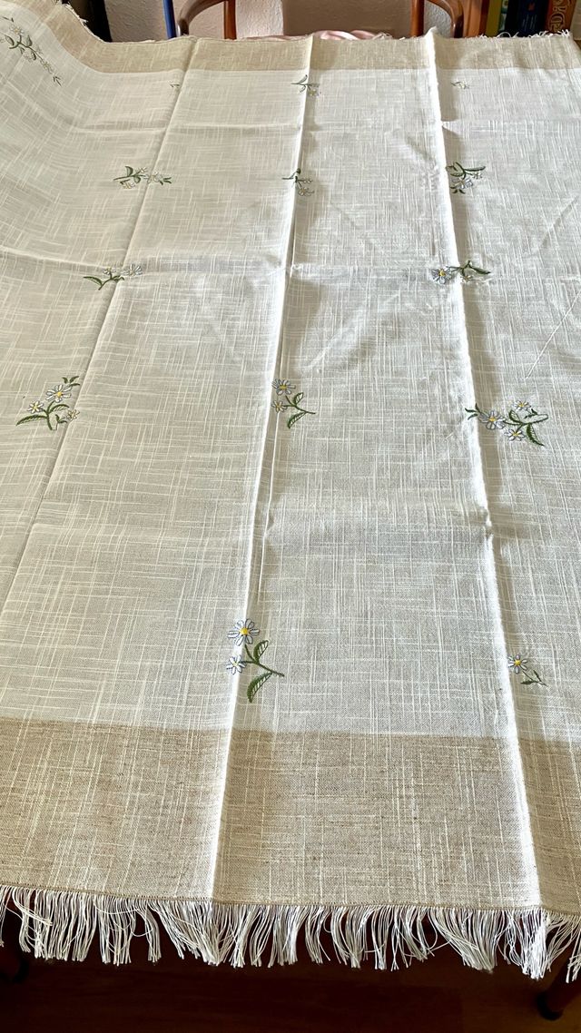 Mantel de Portugal lino bordado Sin usar