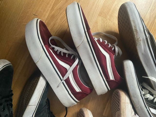 Lote de zapatillas para chica, vans, nike, reebok