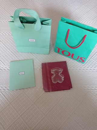 Set de bolsitas, gamuza y adornos de Tous