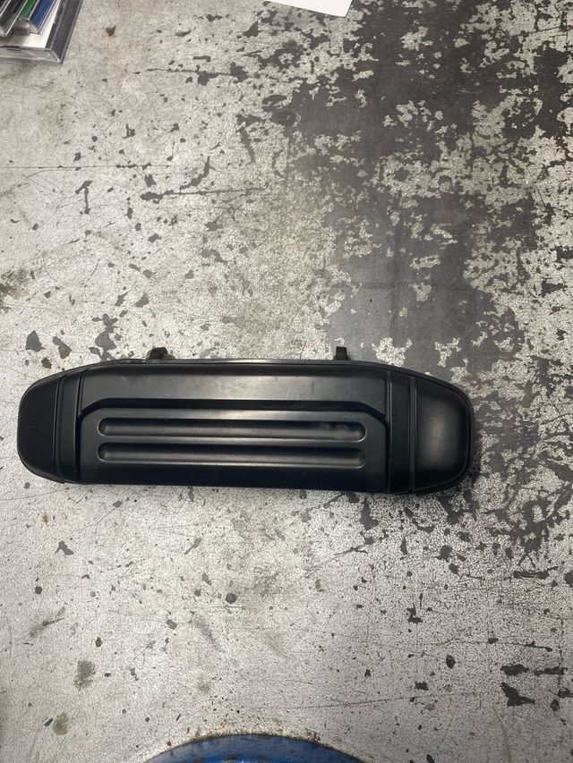 Maneta mitsubishi montero v20 