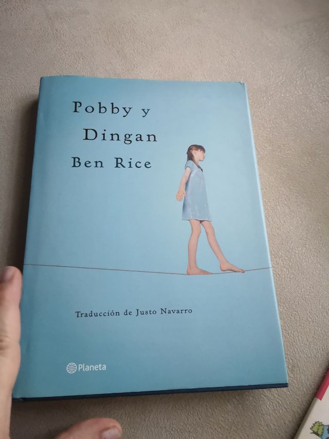 Libro "Pobby y Dingan"