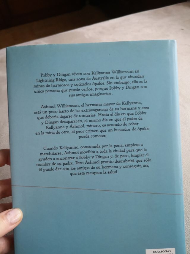 Libro "Pobby y Dingan"