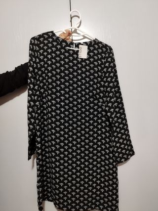 Vestido con etiqueta 