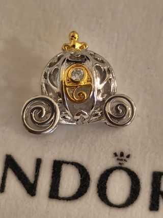 Charm pandora edición limitada carroza