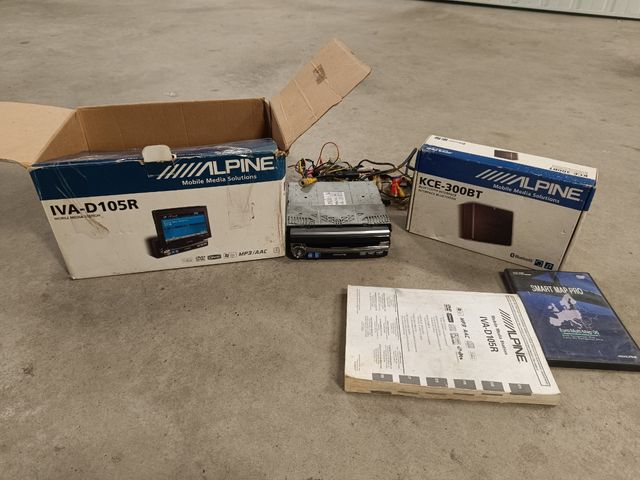 Alpine iva-D105R