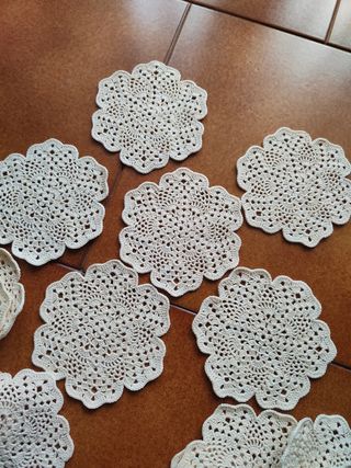 Centrini piccoli per decorazioni a mano 