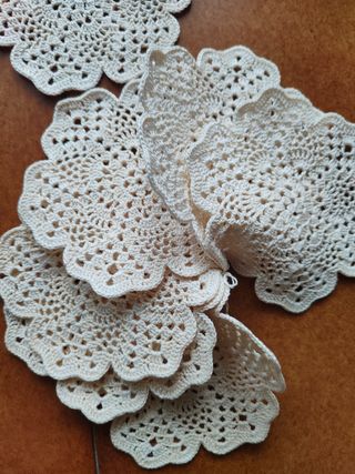 Centrini piccoli per decorazioni a mano 