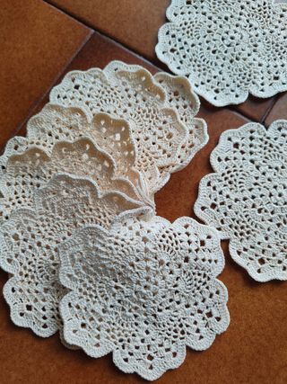 Centrini piccoli per decorazioni a mano 