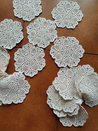Centrini piccoli per decorazioni a mano 