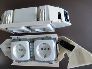 Tomada dupla de encastrar NOVO