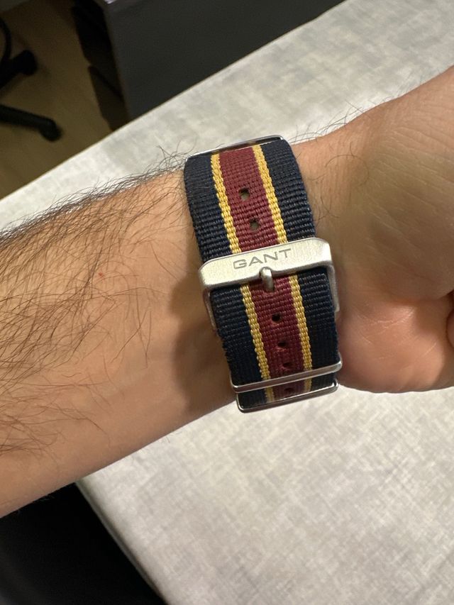 Reloj GANT con correa deportiva