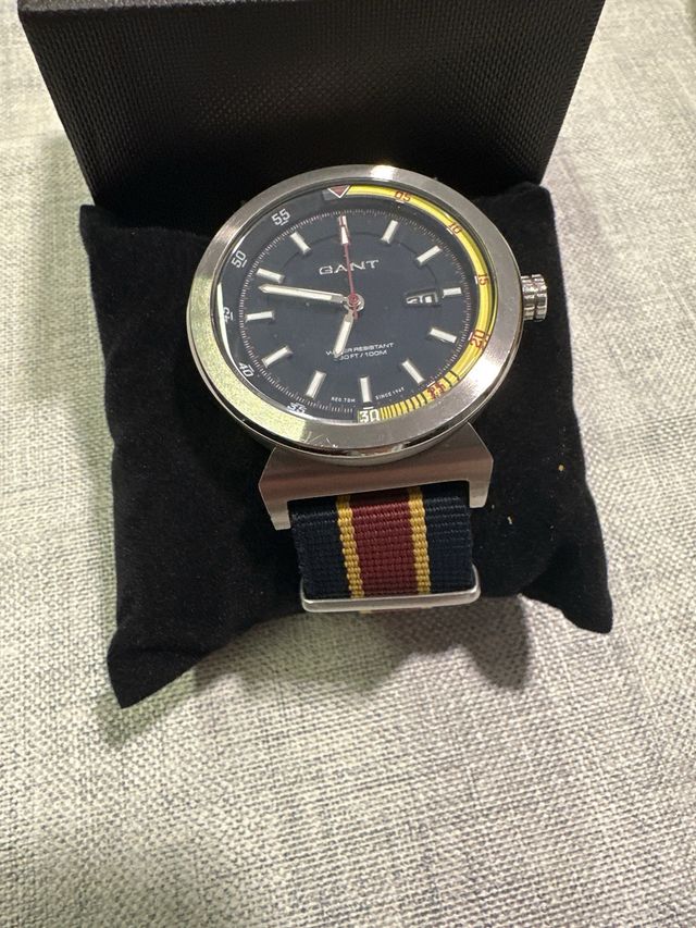 Reloj GANT con correa deportiva
