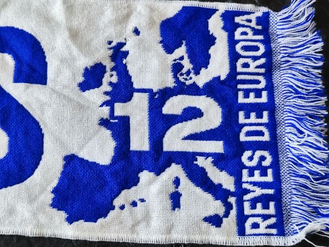 Bufanda fútbol Real Madrid duodécimo Champions 16