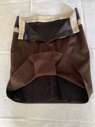 Adolfo Domínguez. Falda tres colores