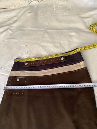 Adolfo Domínguez. Falda tres colores