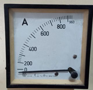 AMPERIMETRO SACI DE 0-800A PARA PANEL O CUADRO