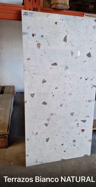 Porcelanico Tipo Terrazo 120x60 en 1