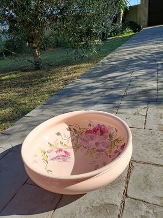 palangana antigua en porcelana rosa