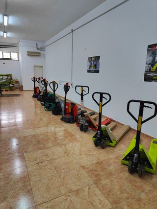 ⭐ Transpaletas electricas y manuales