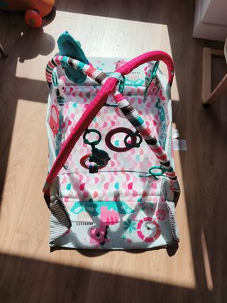 Gimnasio actividades 5 en 1 y piscina bolas